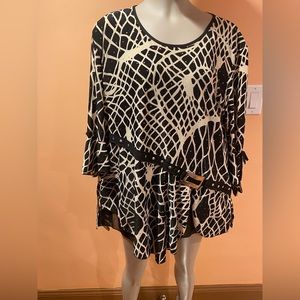 Brand-Expzessi Blouse, Color-White and Black, Size- Large